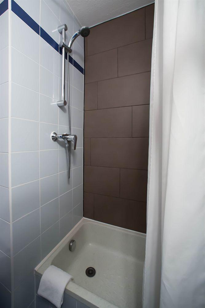 Le 2 By Hotel Akena - Nantes Beaujoire, Porte De Sainte Luce 외부 사진